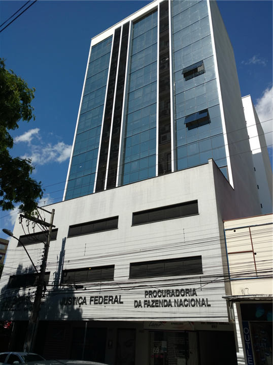 Segunda (e atual) sede da Justiça Federal em Canoas, na Rua 15 de Janeiro, nº 521, bairro Centro