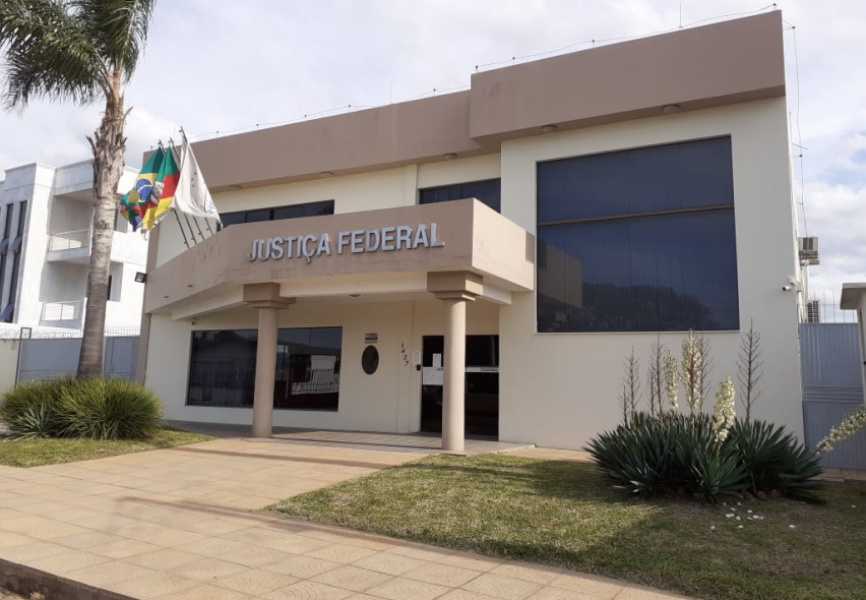 Sede atual da Justiça Federal em Santiago, localizada na Rua Pedro Palmeiro, nº 1437. (2010)