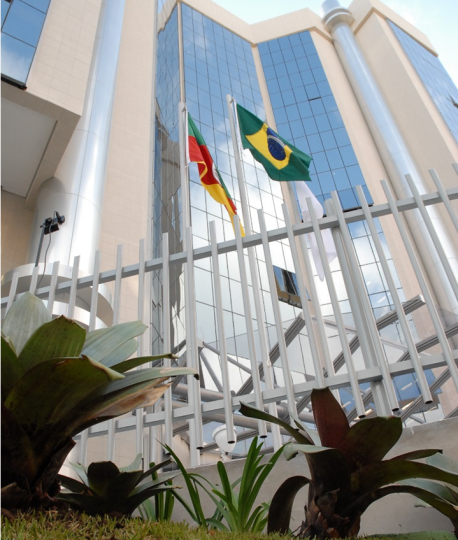 foto da fachada de um prédio