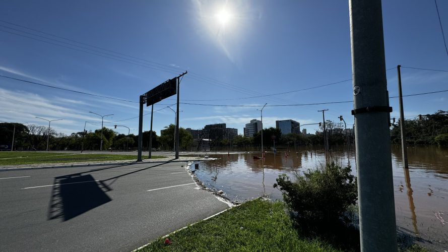 Avenida Augusto de Carvalho, próximo a Rótula das Cuias