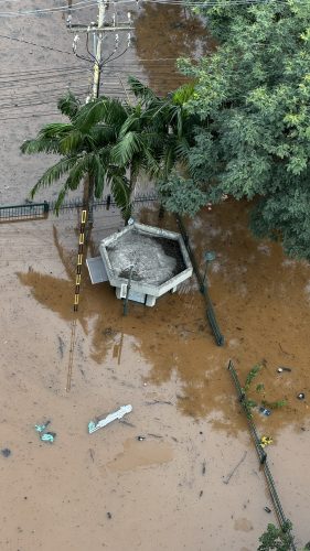 Guarita do estacionamento da JFRS, na divisa com o estacionamento do TRF4.